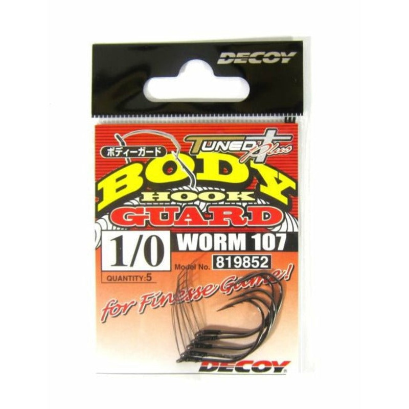 DECOY WORM107 BODY GUARD Size 6