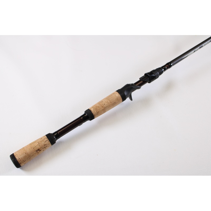 Temple Fork Tactical Bass TAC SB 726-1 7’2″ Heavy – Used Casting Rod – Excellent Condition